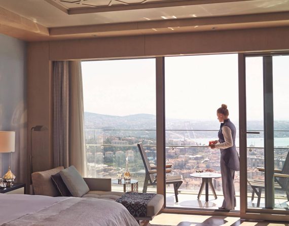 RIS-487247-Signature-Room-Guest-Room